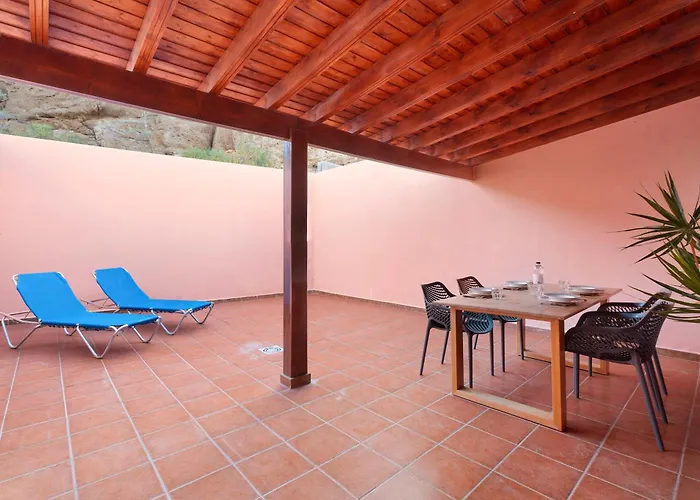 Paula By Paramount Holidays