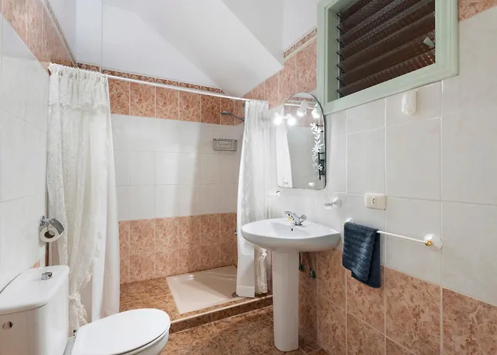 Paula By Paramount Holidays